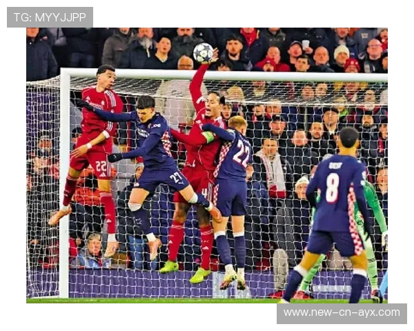 利物浦的三脚传递直达禁区：攻势中的精准三连击